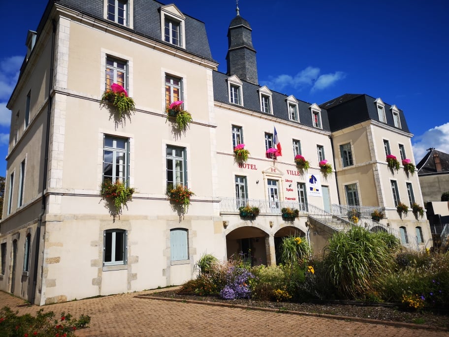 LA SOUTERRAINE (23300) Accueil dans la ville Mairies La Creuse Pratique